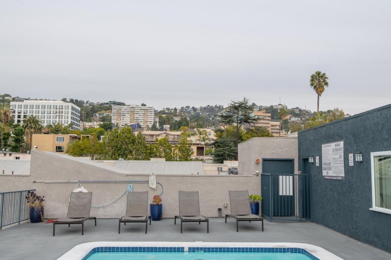 Executive Jr One Bedroom With Balcony And Pool